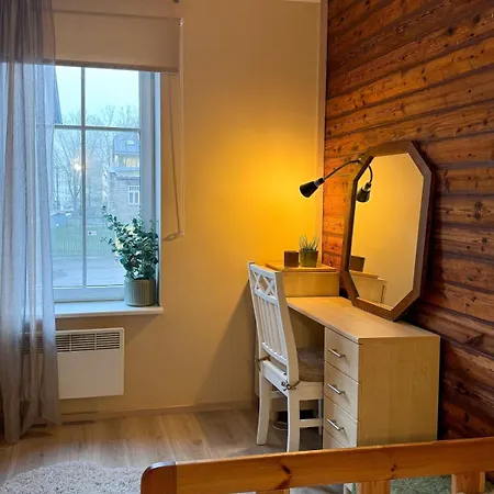 Stylish 2-room Near Kadriorg Lejlighed Tallinn
