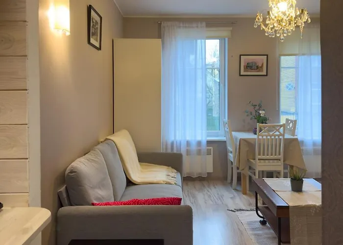 Stylish 2-room Near Kadriorg * Tallinn